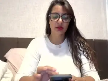 Clarismiasensual1  live sex cam