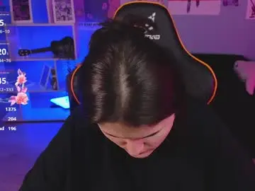 Darksh1ne  live sex cam