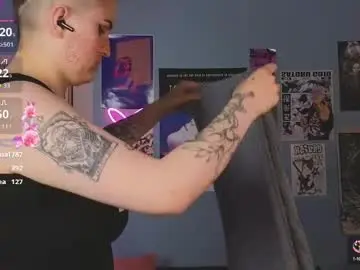 Darksh1ne  live sex cam