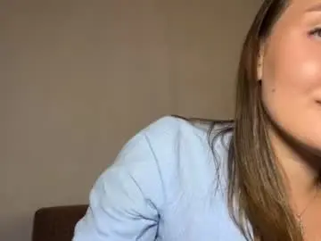 Fleeting_dreams  live sex cam