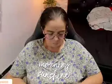 Francesca_bbw  live sex cam