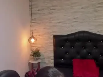 Francesca_bbw  live sex cam