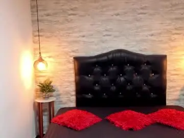 Francesca_bbw  live sex cam