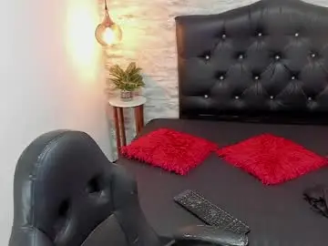 Francesca_bbw  live sex cam