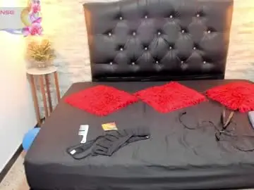 Francesca_bbw  live sex cam