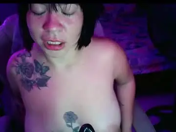 Noxxvelveth  live sex cam