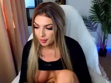 Raven_inkk  live sex cam