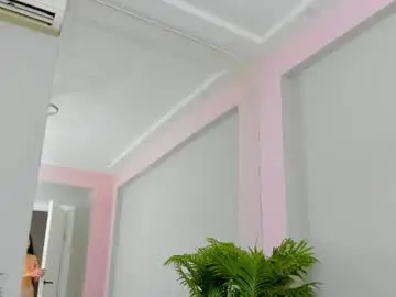 Serennanoir  live sex cam