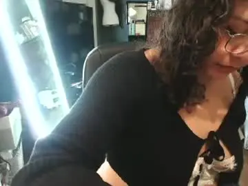 Strawberryleche  live sex cam