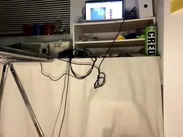 Sweetnlow21  live sex cam