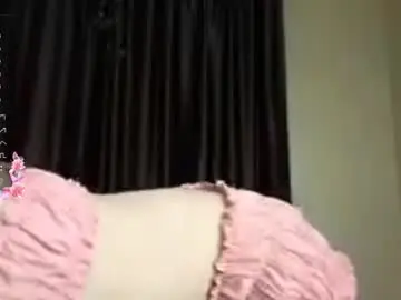 Yourlovelyviki  live sex cam