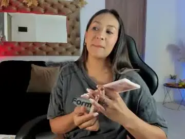 Amelyamann  live sex cam
