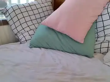 Blondiesweet  live sex cam