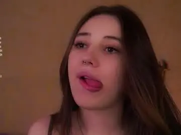 Burnletitallburn  live sex cam