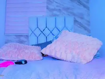 Colett_hall  live sex cam