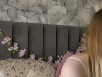 Haileylaird  live sex cam