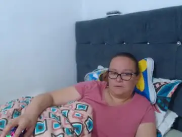Lahurent_weed420  live sex cam