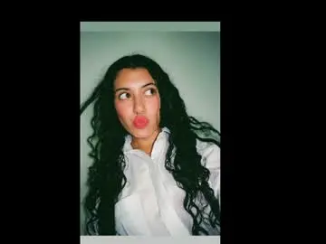 Lucy_greys_  live sex cam