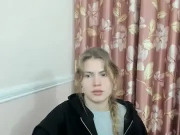 Ninarihh  live sex cam