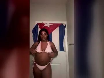 Sevenityprayers  live sex cam