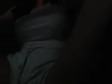 Smokesguns  live sex cam