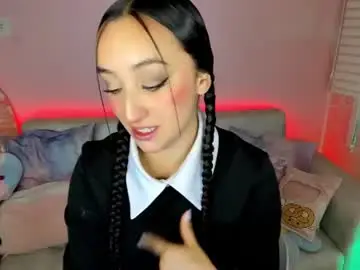 Tiny_cora  live sex cam