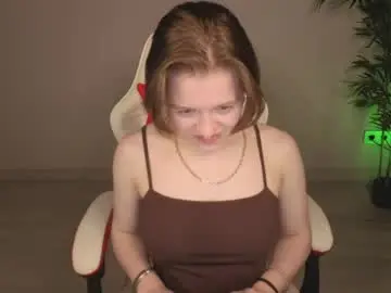 Wildfoxysweet  live sex cam