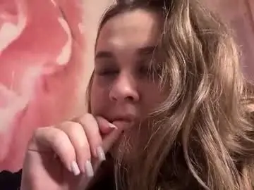 Akirasavage  live sex cam