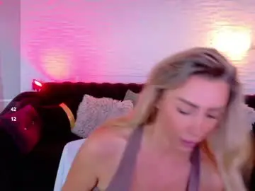 Angelwoow  live sex cam