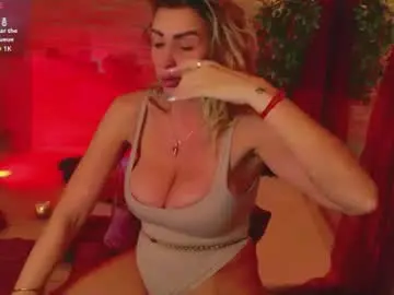 Angelwoow  live sex cam