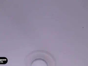 Avy_cb  live sex cam