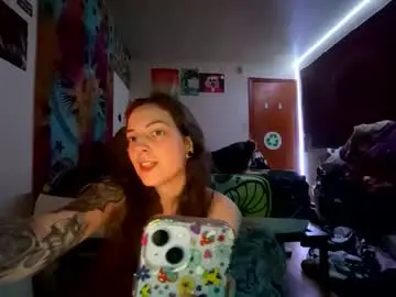 Breatheifyourehorny  live sex cam