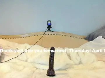 Eatmygingersnapps  live sex cam