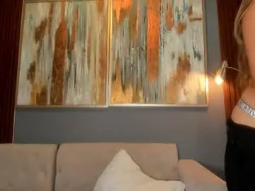 Hailey_blus  live sex cam