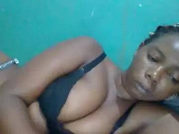 Hotgodees  live sex cam