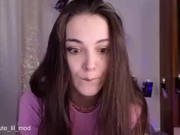 Kiraturner  live sex cam