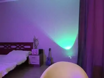 Luna_lust_21  live sex cam