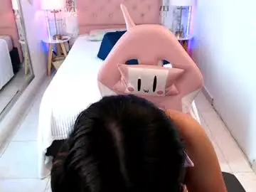 Martina_cruzz  live sex cam