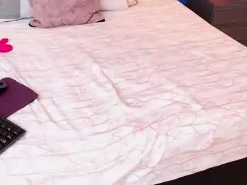 Mature_victoriaa  live sex cam