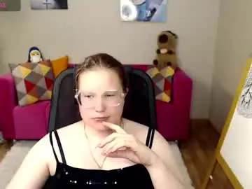 Sexyladyscheck  live sex cam