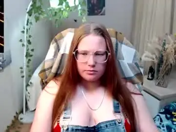Sexyladyscheck  live sex cam
