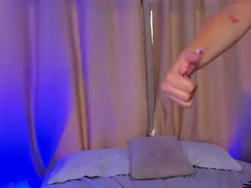 Zoe_rousee_  live sex cam