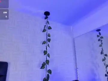 Zoe_rousee_  live sex cam