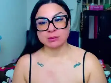 _curvy_mature_  live sex cam