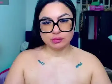 _curvy_mature_  live sex cam