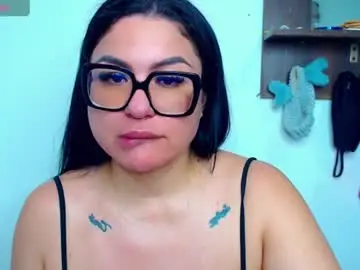 _curvy_mature_  live sex cam