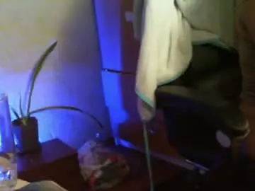 Ames9001  live sex cam