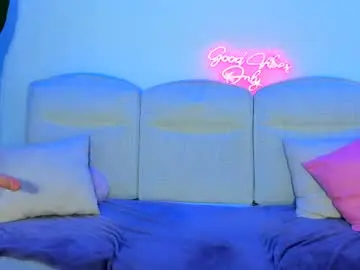 Cassy_foxy  live sex cam