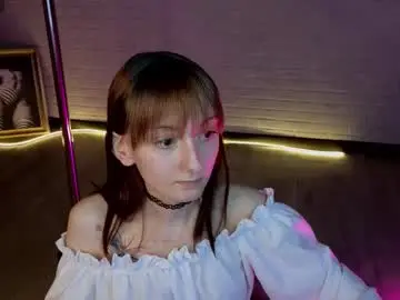 Effie7  live sex cam