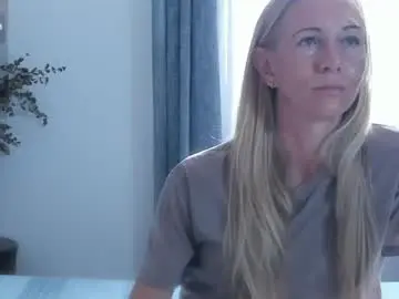 Hairy_mommy  live sex cam